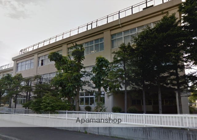 中学校　新川西中（中学校）まで503m