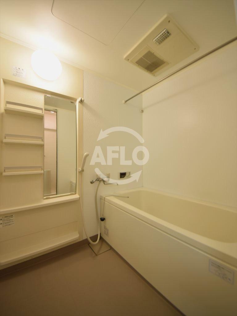 バス・シャワールーム　日興桜川ハイツ　浴室