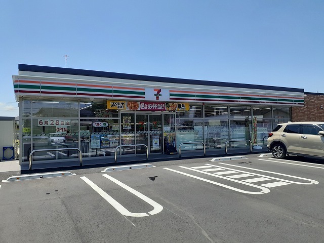コンビニ　セブンイレブン甲府貢川2丁目店（コンビニ）まで762m