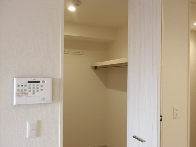 収納　ウォークインクローゼット