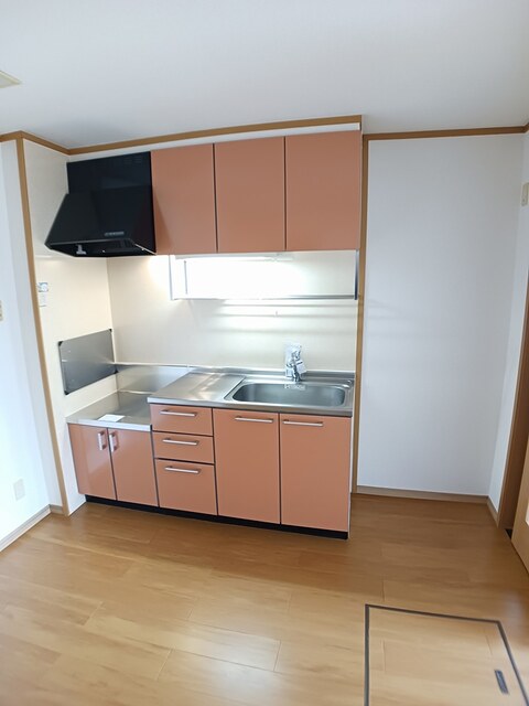 キッチン　※写真は別号室のものですので現状優先とさせていただきます