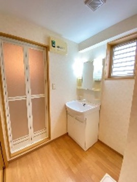 洗面設備　独立洗面台