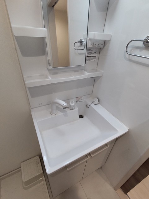 洗面設備　同仕様タイプ