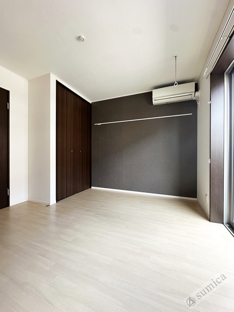 その他部屋・スペース　アクセントクロスがオシャレを演出♪♪