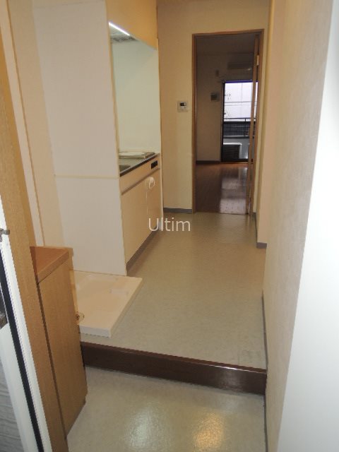 玄関　全て違うお部屋（間取り：同じor反転）の写真です