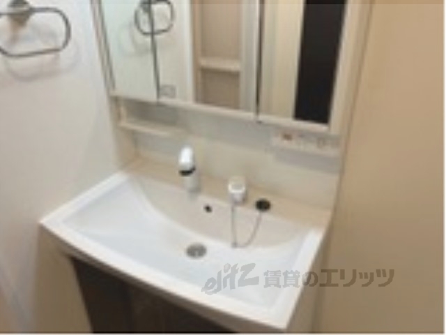 洗面設備　同仕様