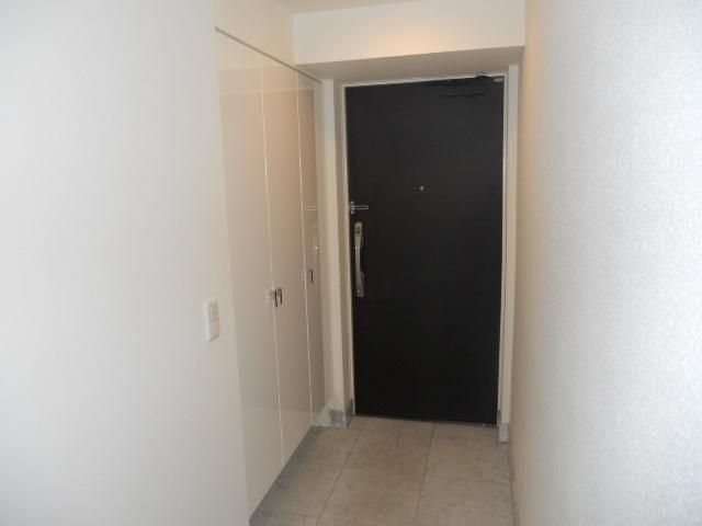 玄関　★高級分譲賃貸マンション！ペット飼育可★