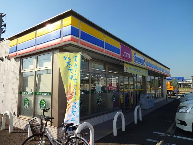 コンビニ　ミニストップ嘉麻下山田店（コンビニ）まで223m