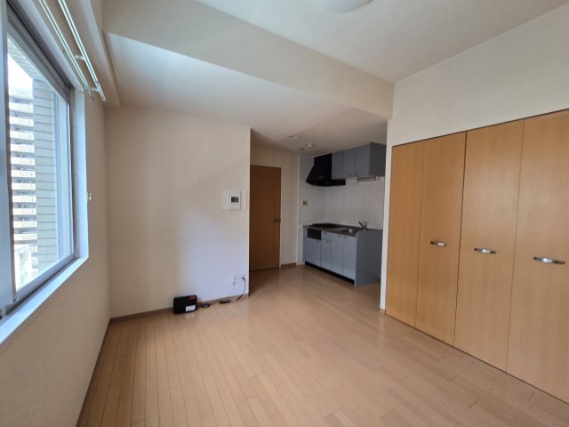 居室・リビング　Enchante泉