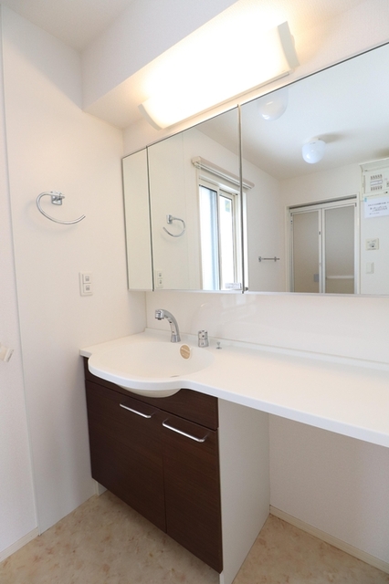 洗面設備　洗面化粧台