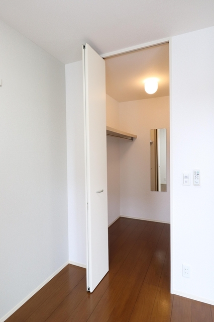 収納　ウォークインクローゼット