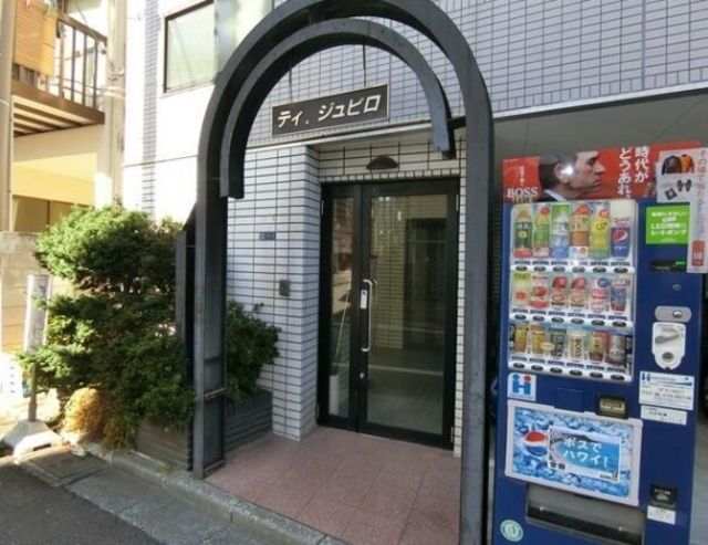 エントランス　エントランス