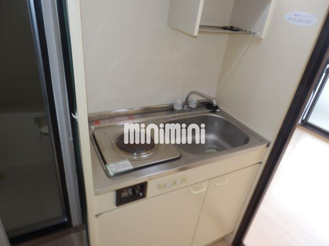 キッチン　電気コンロなのでコンロを洗う手間がなくて楽ですよ☆