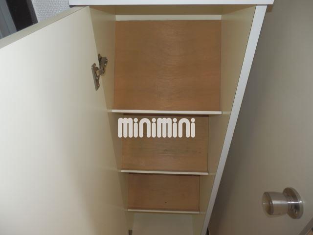 収納　木製でできている下駄箱なので消臭性が高いですよ☆