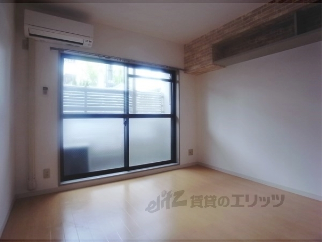 居室・リビング　洋室