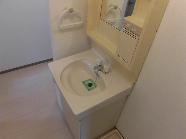 洗面設備　反転部屋101号室参考
