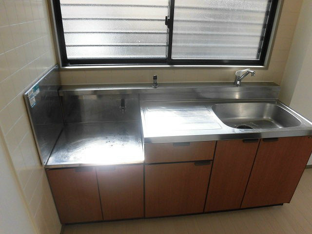 キッチン　反転部屋101号室参考