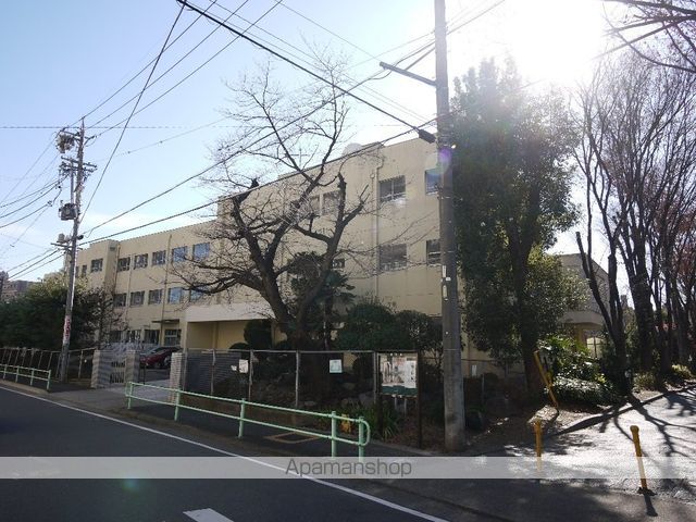 小学校　平和小学校（小学校）まで616m
