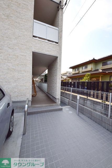 エントランス　お問合せはタウンハウジングまで！※現地待合わせ相談可能