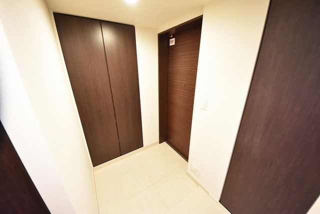 玄関　お部屋探しは株式会社　タウンハウジング　までお気軽にお問合…