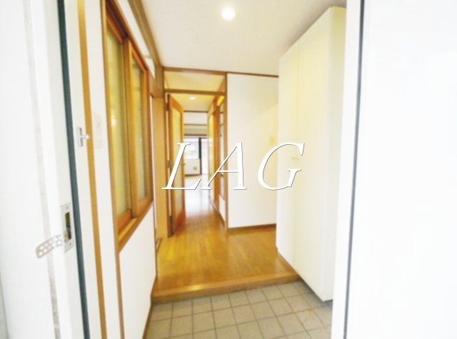 玄関　玄関です。