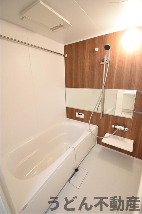 バス・シャワールーム　うどん県のお部屋探しはうどん不動産へ うどんちゃんとLINE