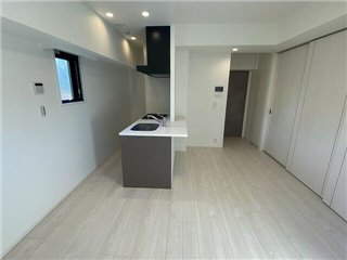居室・リビング　開放感あるリビングでございます