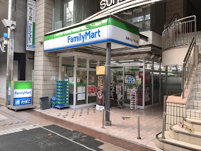 コンビニ　ファミリーマート 武蔵小山パルム店（コンビニ）まで133m