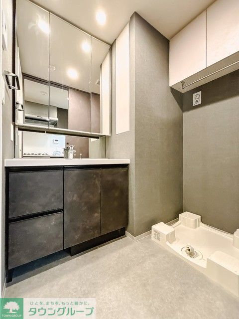 洗面設備　※写真は同タイプ住戸です。