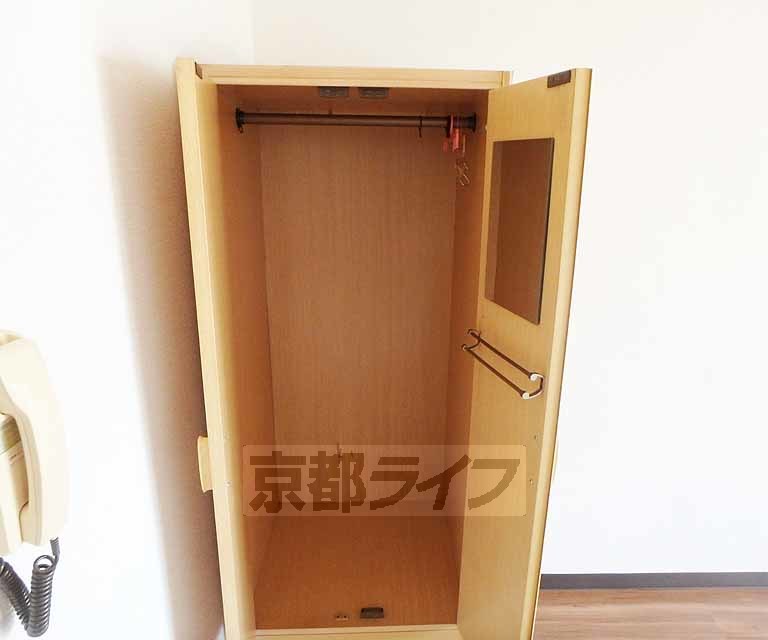 収納　奥行きのある収納スペースです
