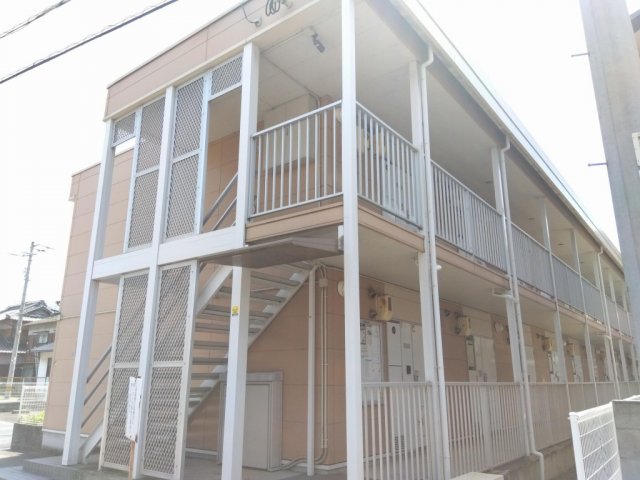 建物外観　落ち着いた雰囲気の外観です