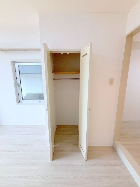 収納　※写真は別号室です。