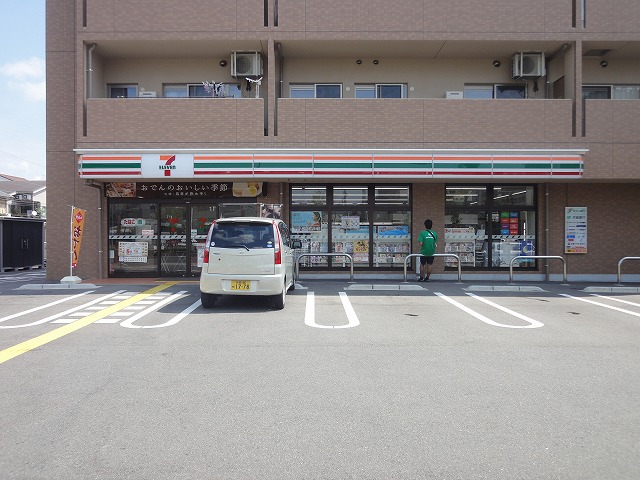 コンビニ　セブンイレブン 京都葛野大路三条店（コンビニ）まで290m