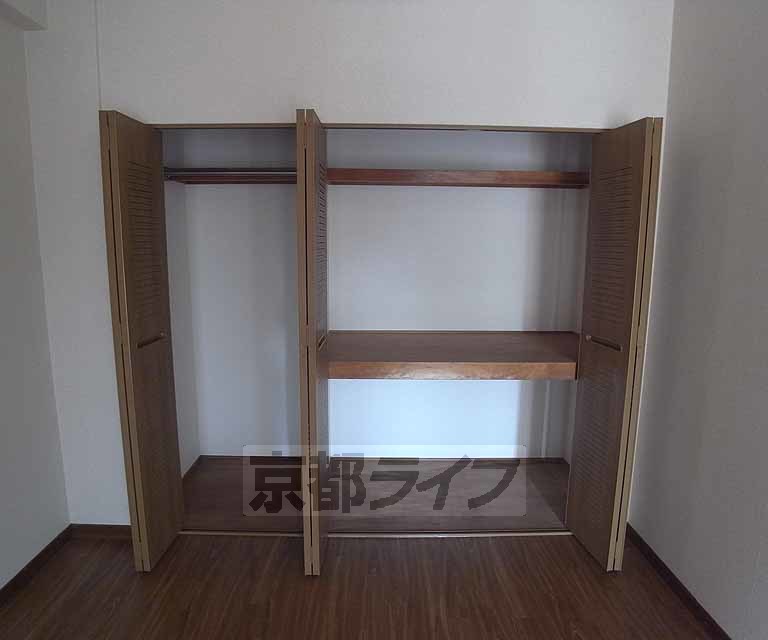 収納　とても大きなクローゼットです。
