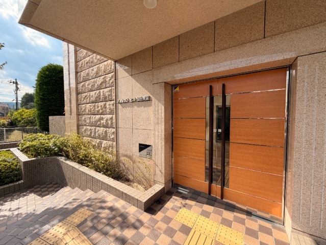 エントランス　建物入口