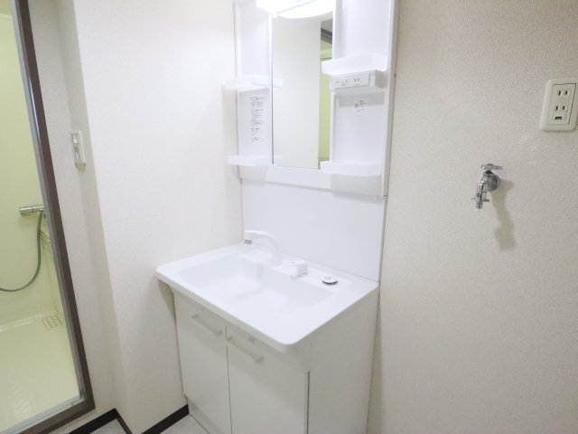 洗面設備　※反転同型モデル