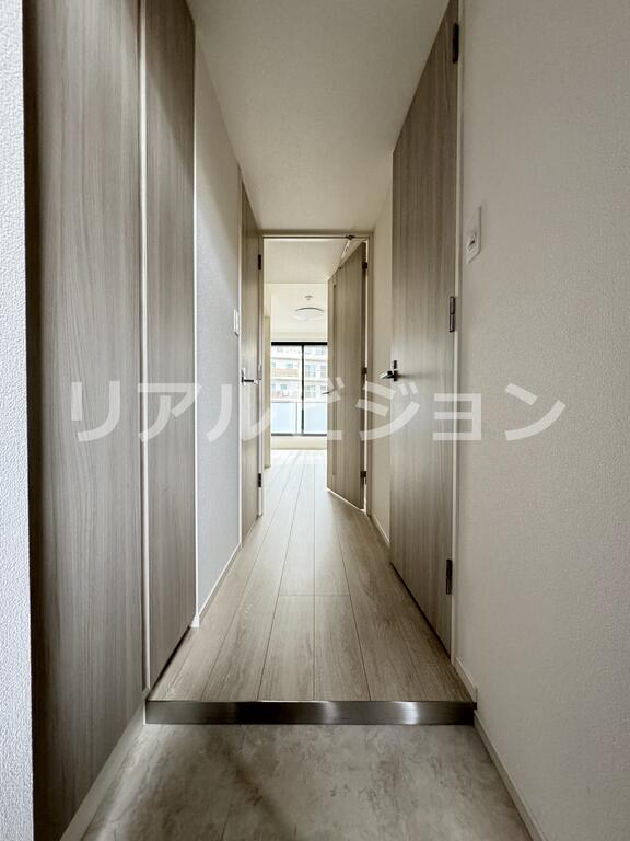 玄関　他部屋参考写真です。