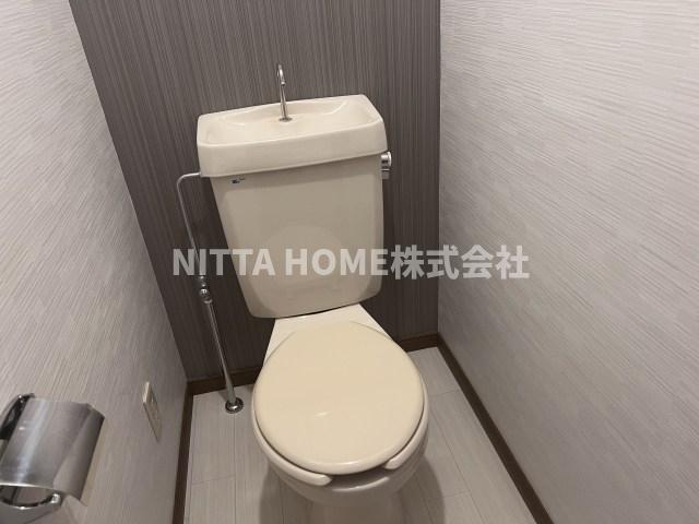 トイレ　温水洗浄付きのトイレになります＊