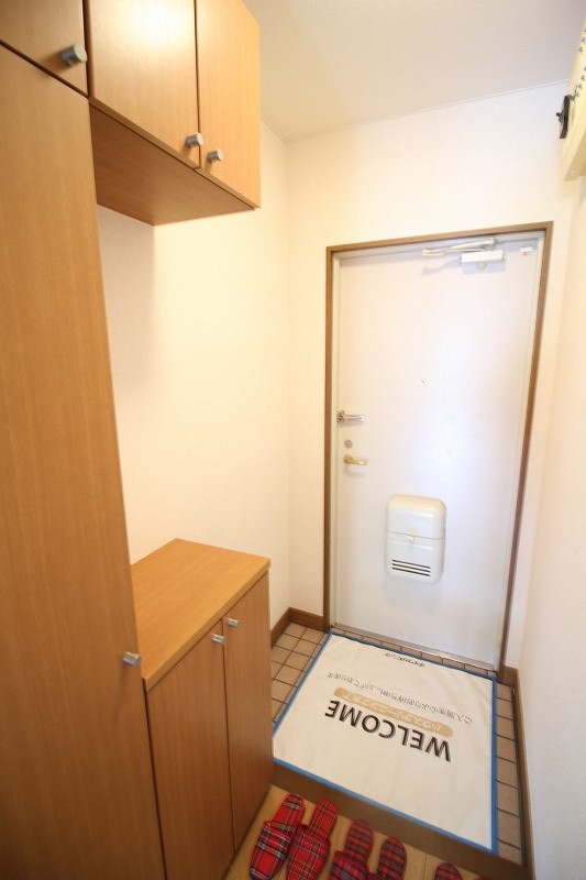 玄関　同タイプ室内写真