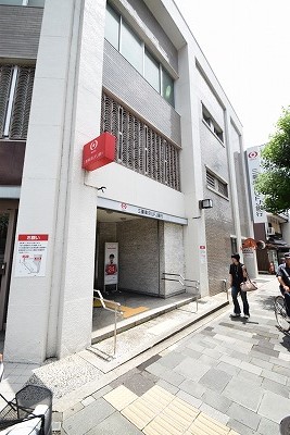 銀行　三菱東京UFJ銀行 西陣支店（銀行）まで175m