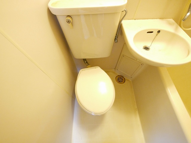 トイレ　ゆったりとした空間のトイレです
