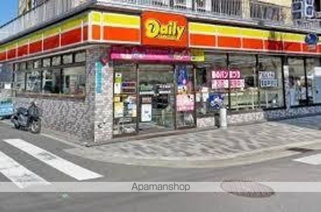 コンビニ　デイリーヤマザキ　阿倍野美章園店（コンビニ）まで296m