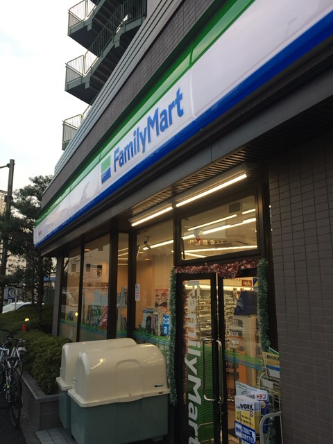 コンビニ　ファミリーマート東品川店（コンビニ）まで100m