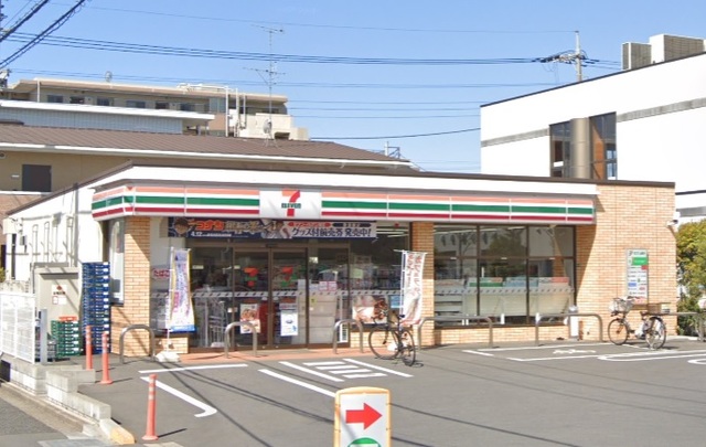 コンビニ　セブンイレブンさいたま田島3丁目店（コンビニ）まで678m