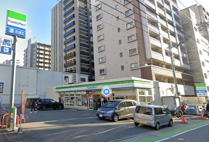 コンビニ　ファミリーマート 博多東比恵3丁目店（コンビニ）まで107m