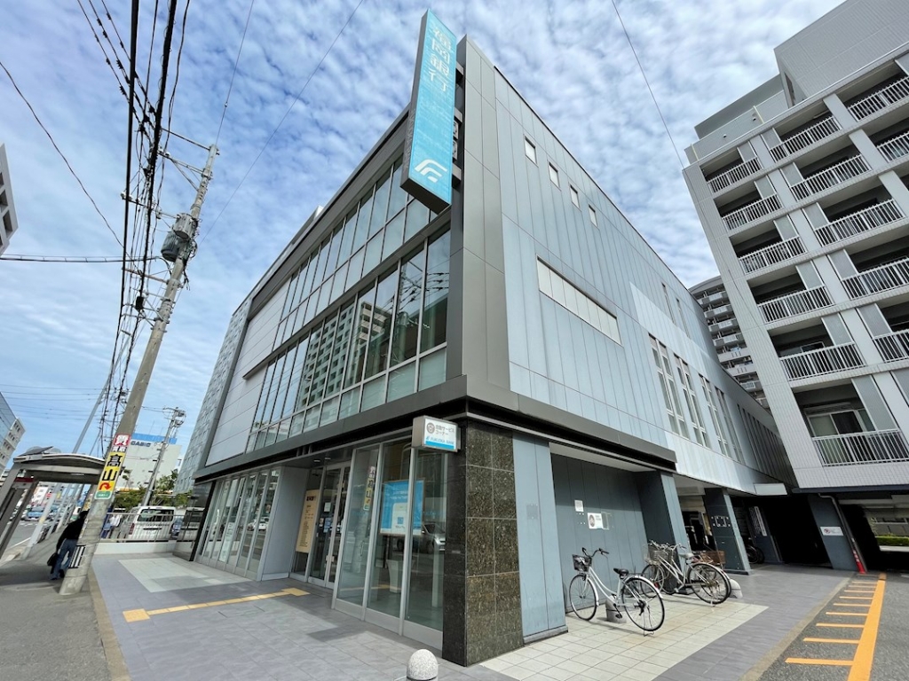 銀行　福岡銀行比恵支店（銀行）まで122m