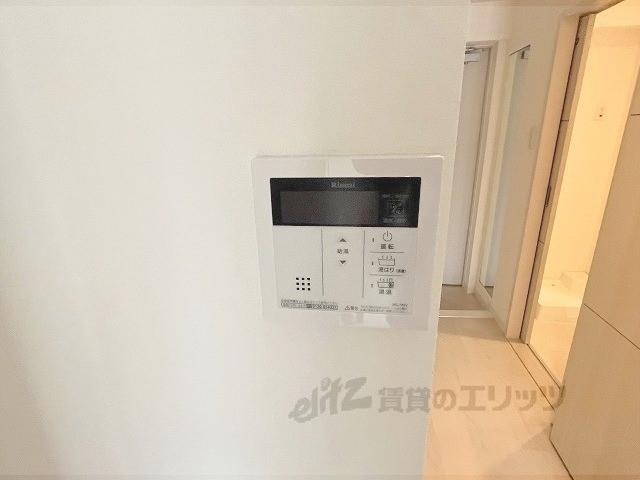 その他設備　給湯器リモコン