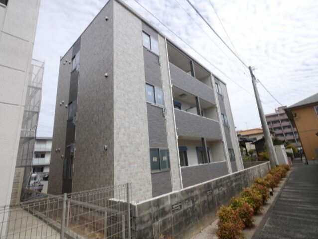 建物外観　人気デザイナーズアパートです