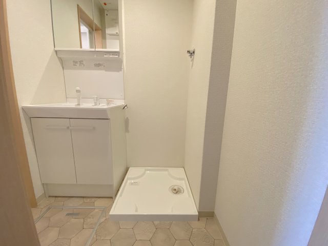 洗面設備　忙しい朝には欠かせない洗面所です
