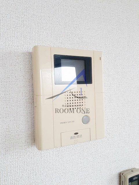 セキュリティ　モニター付きインターホンです。